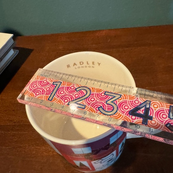 Radley London Holiday Window Shopping Scottish Terrier Mug - Picture 9 of 9